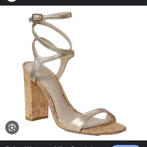 NWT Niko heeled sandal